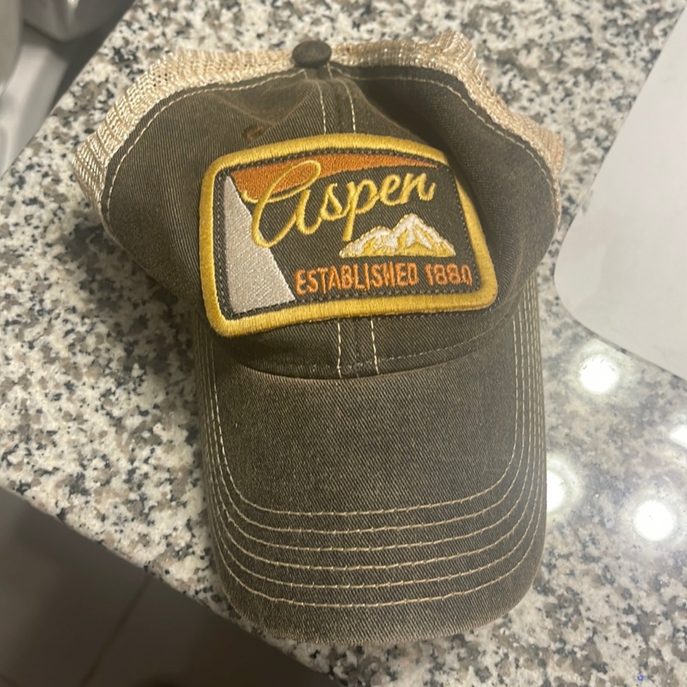 Distressed Aspen hat